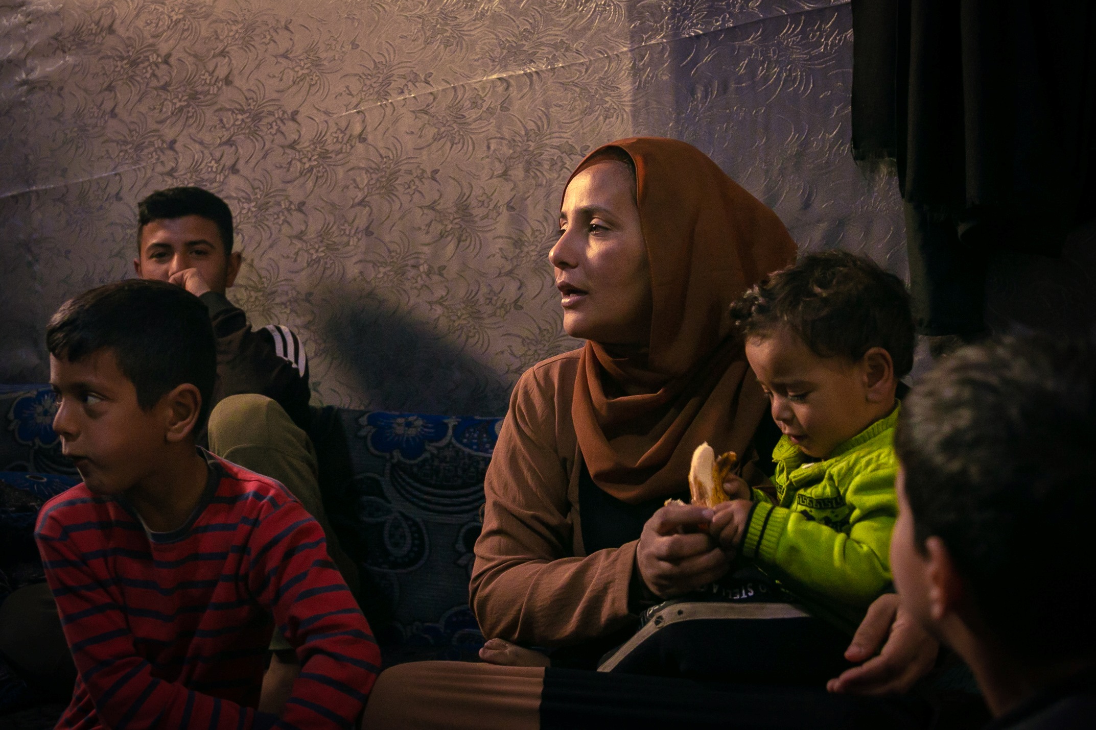 A Syrian refugee family (MEE/Philippe Pernot)