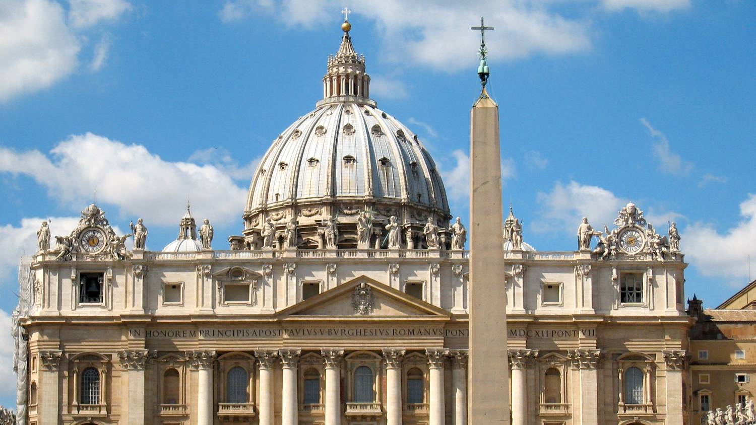 La construction de la basilique dura 150 ans, elle est aujourd’hui visitée par des millions de fidèles (Creative Commons)
