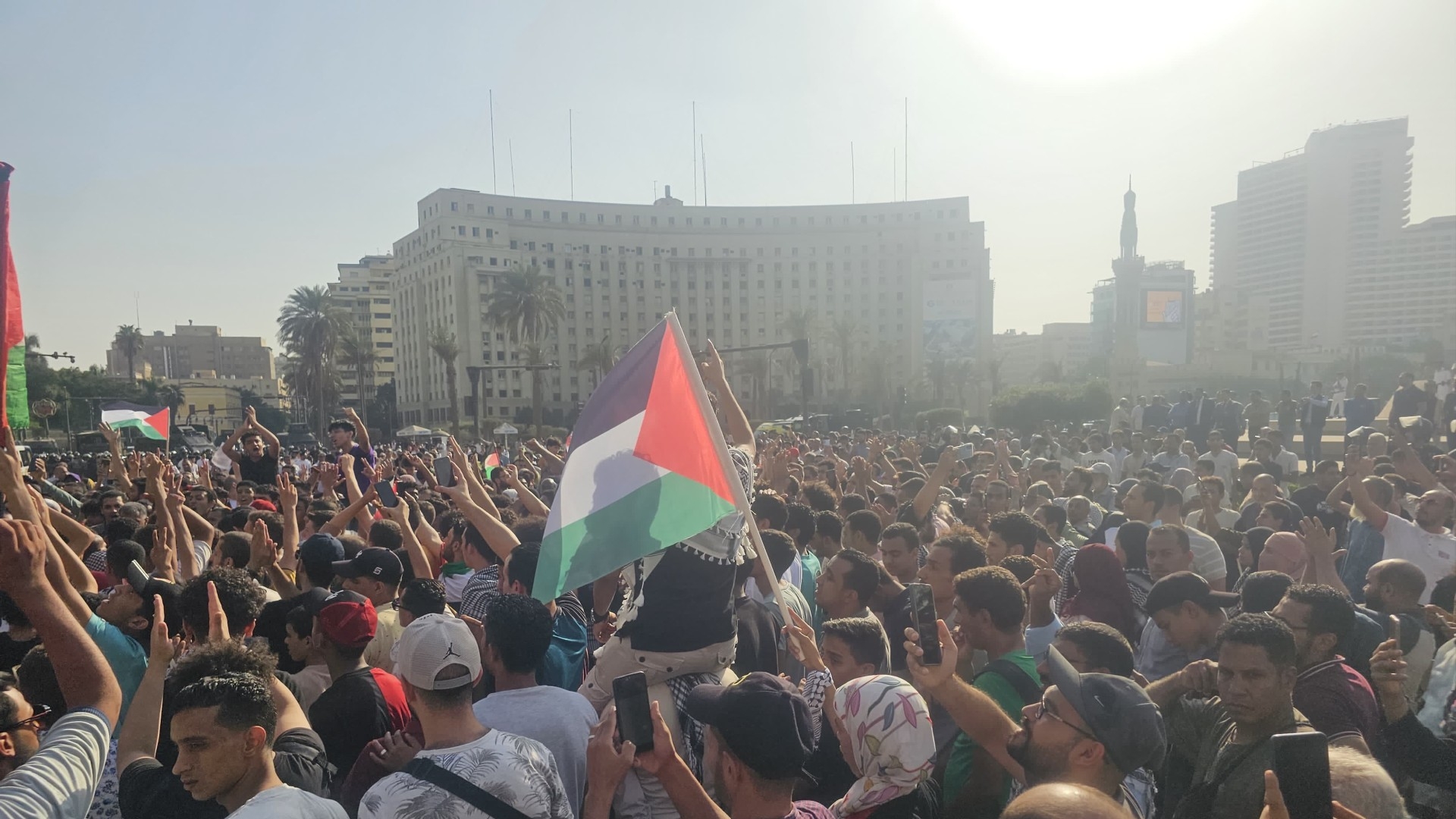 Egyptians protest in Tahrir Square in Cairo in support of Palestinians amid the ongoing Israeli onslaught on Gaza 20 October, 2023 (MEE)