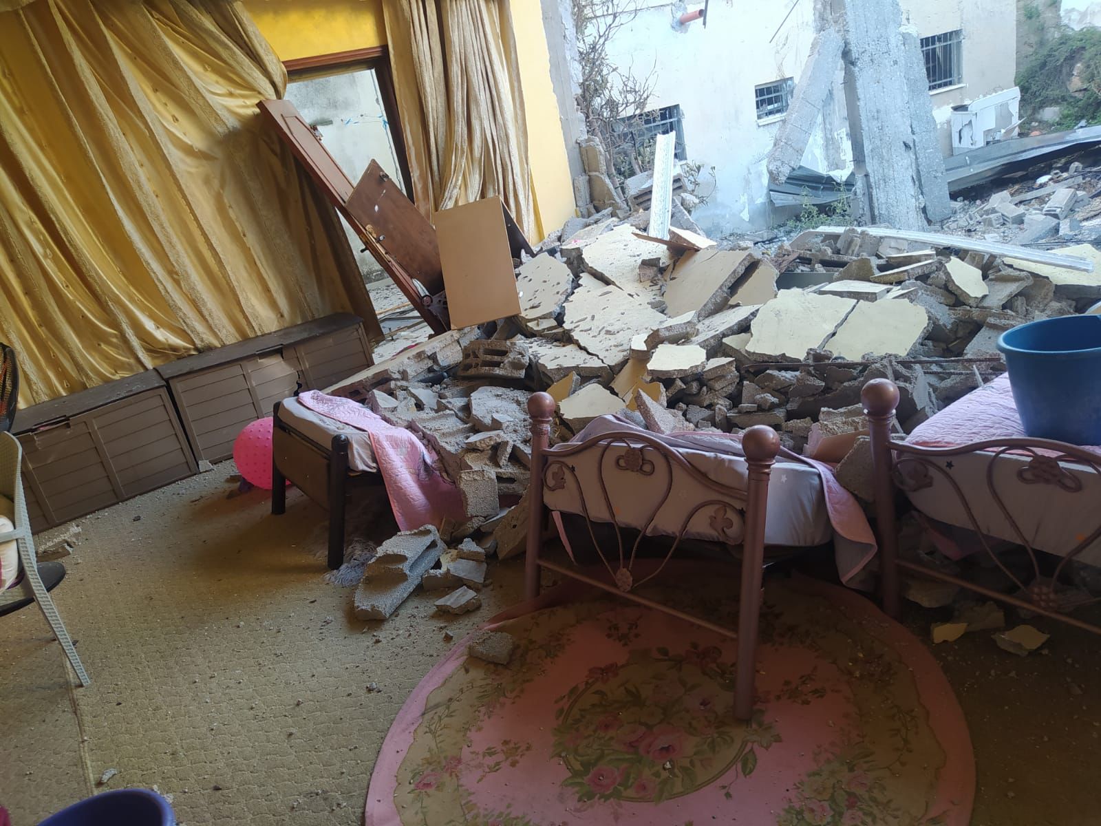 La maison de Lana al-Shalabi porte les cicatrices des frappes aériennes israéliennes (document fourni)