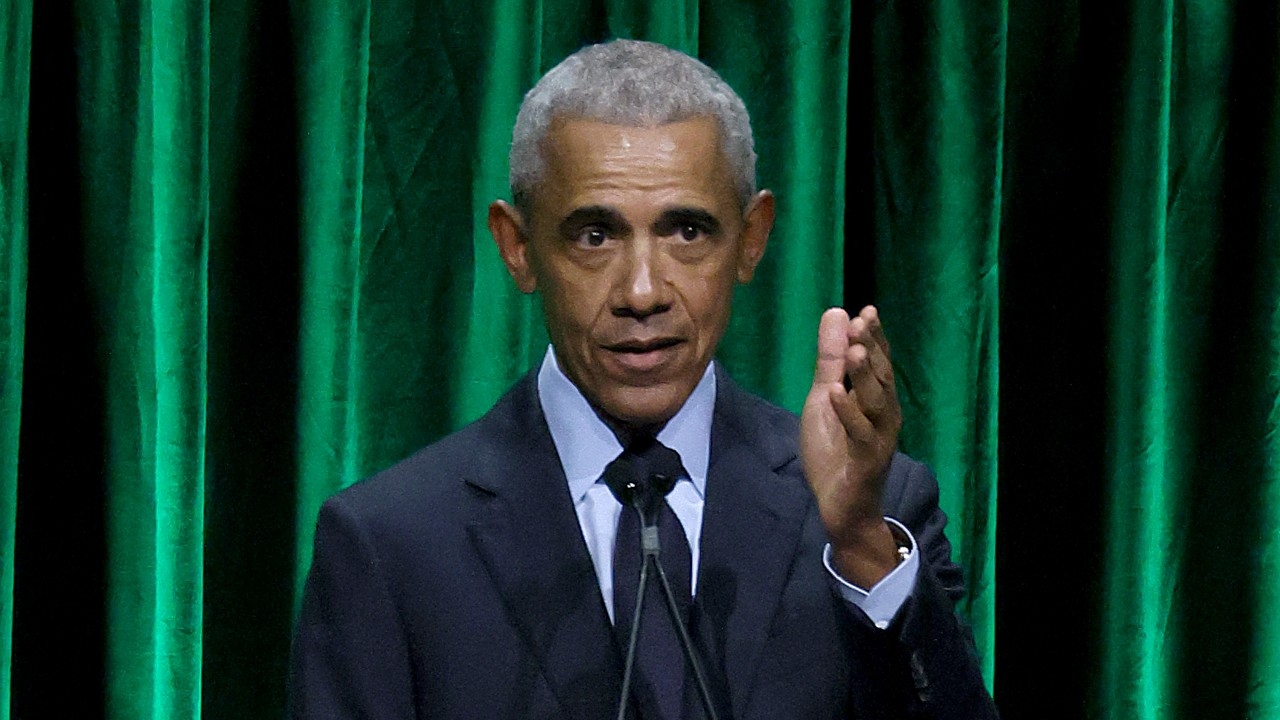 Barack Obama speaks onstage during the 2022 Sandy Hook Promise Benefit at The Ziegfeld Ballroom on 6 December 2022 in New York City.